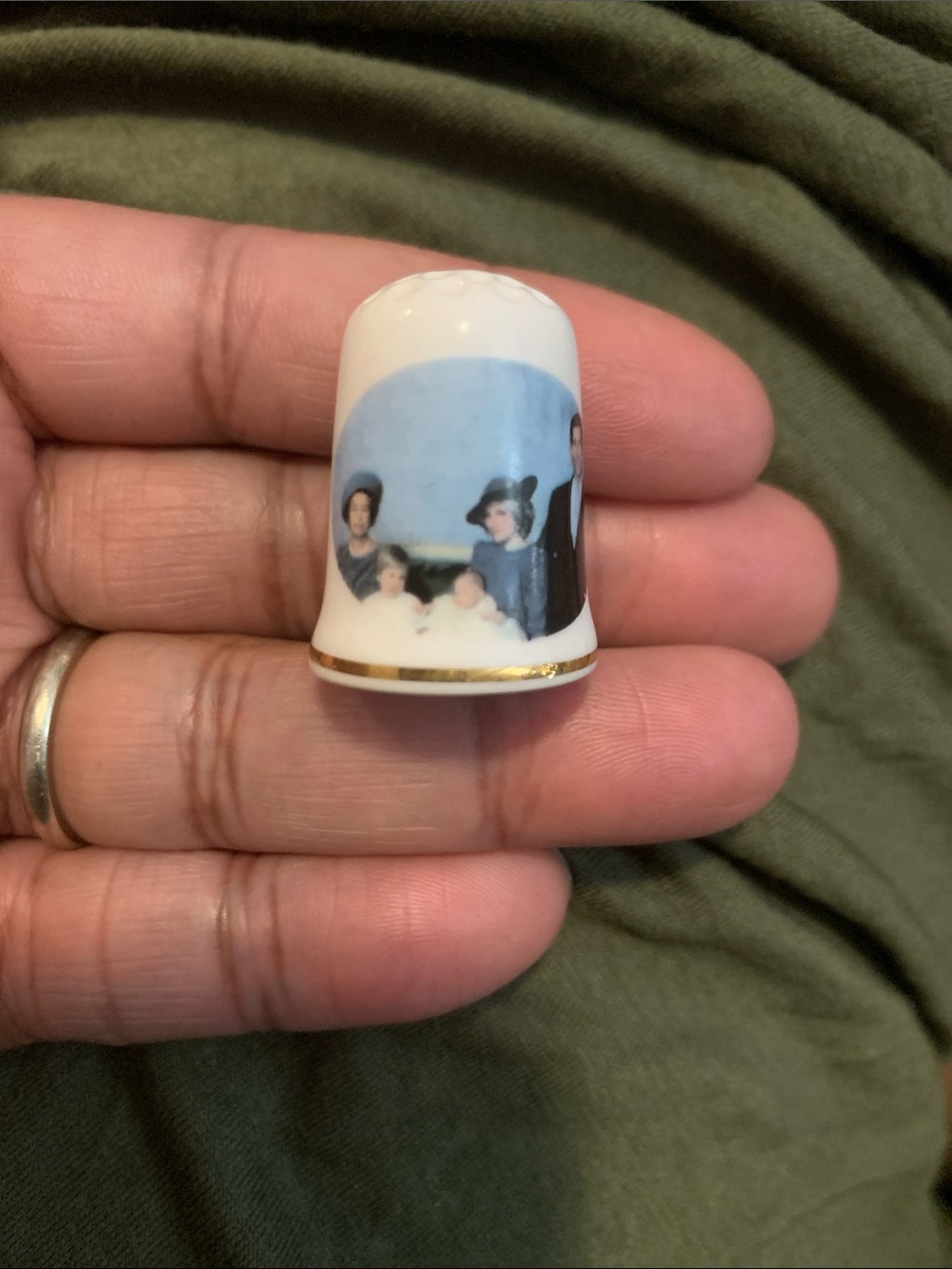 Vintage Thimble with The Royal Family on it